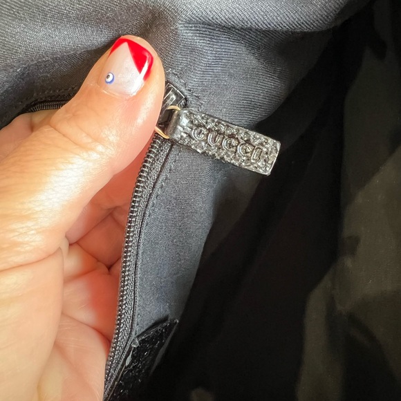Gucci GG Shoulder Bag - Picture 9 of 15